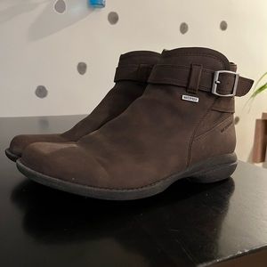 Women’s 8 Merrell Andover Bluff Boots - Espresso